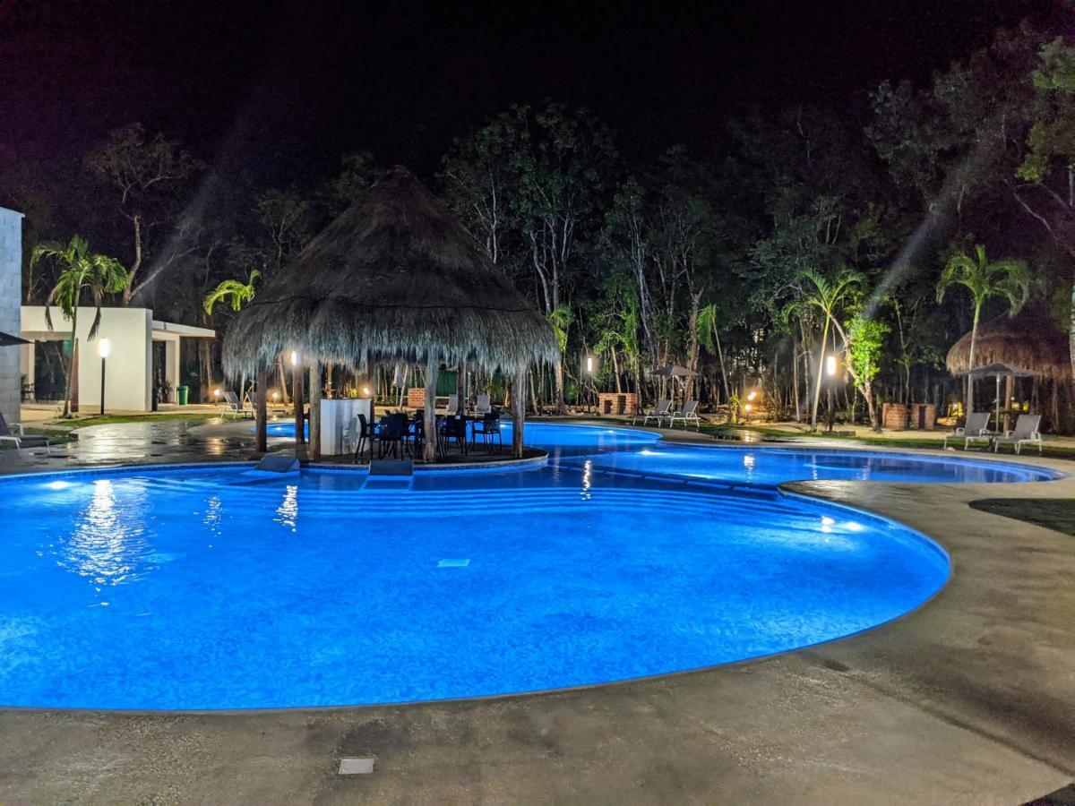 2-Bedroom Condo By The Jungle W/ Swimming Pool Puerto Morelos Luaran gambar